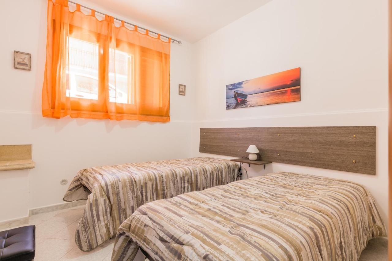 Anna'S House Near The Sandy Beach And With Wifi Avola Buitenkant foto