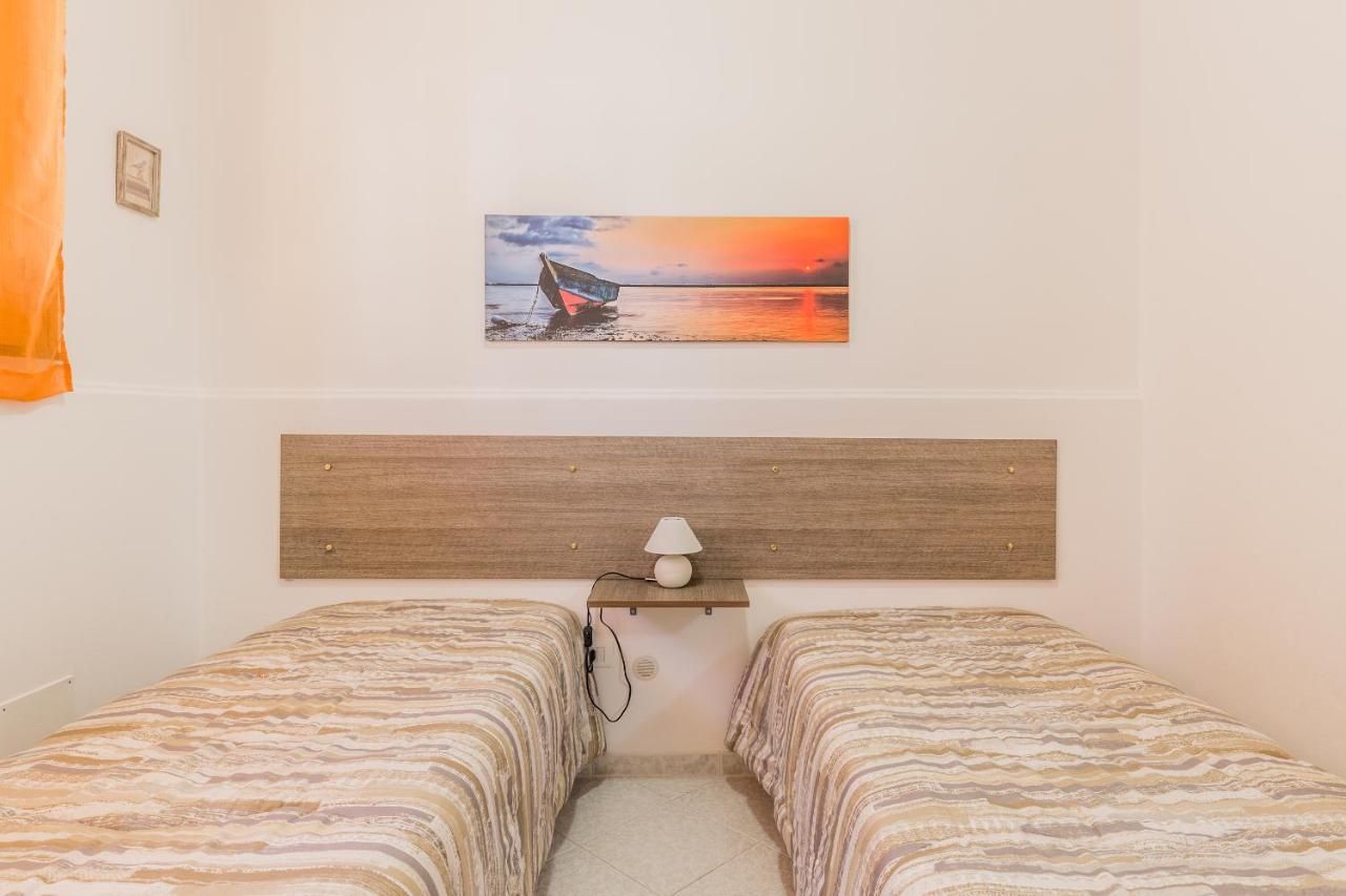 Anna'S House Near The Sandy Beach And With Wifi Avola Buitenkant foto